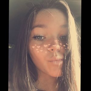 Meet your Posher, Natalie